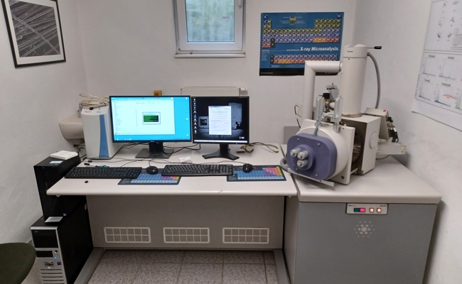 Rasterelektronenmikroskop Philips XL30 ESEM